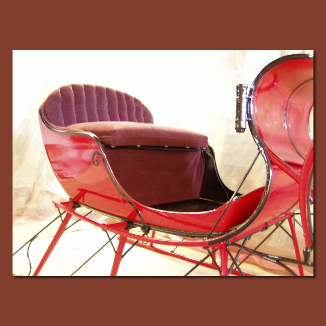 whip holder on right side of sleigh